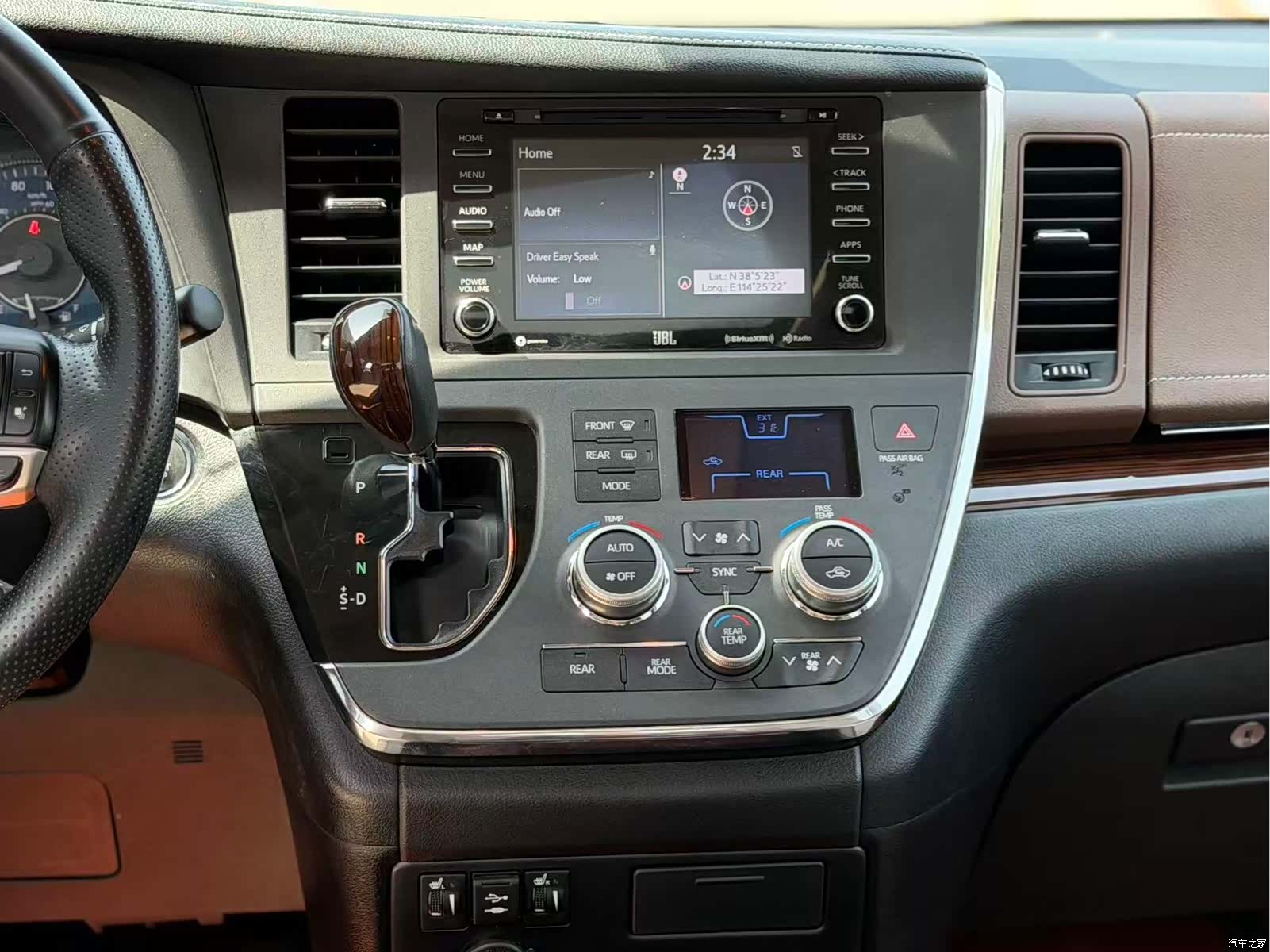 Toyota Sienna, 2019 11