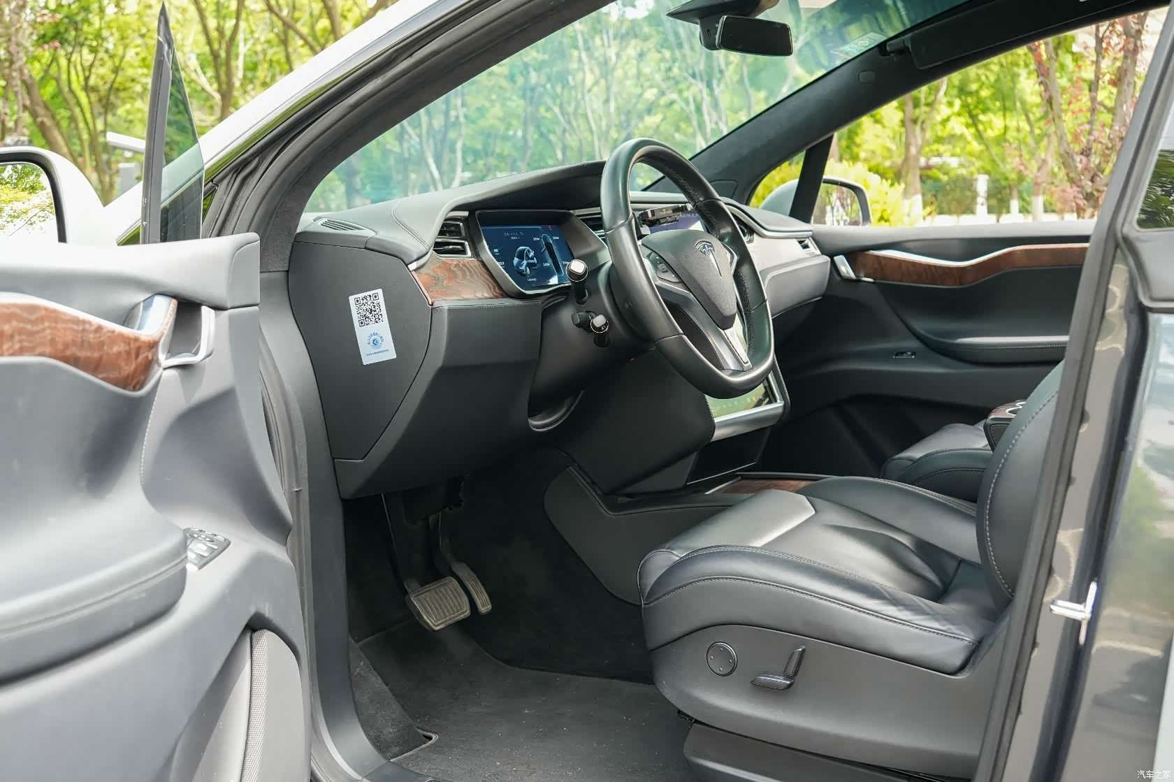 Tesla Model X, 2017 17