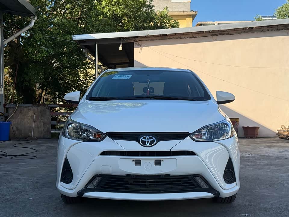 Toyota YARiS L to enjoy Toyota YARiS L to enjoy