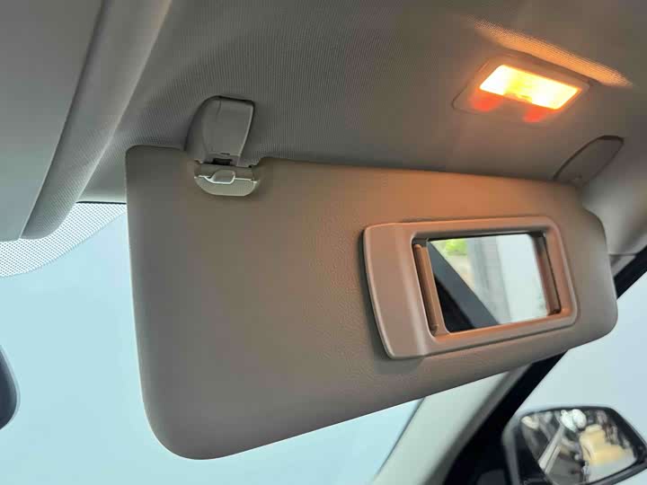 BMW 5 Series 2014 525Li hao hua she ji tao zhuang