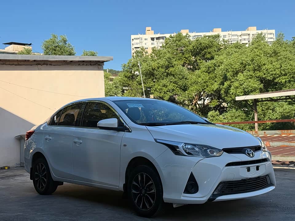 Toyota YARiS L to enjoy Toyota YARiS L to enjoy