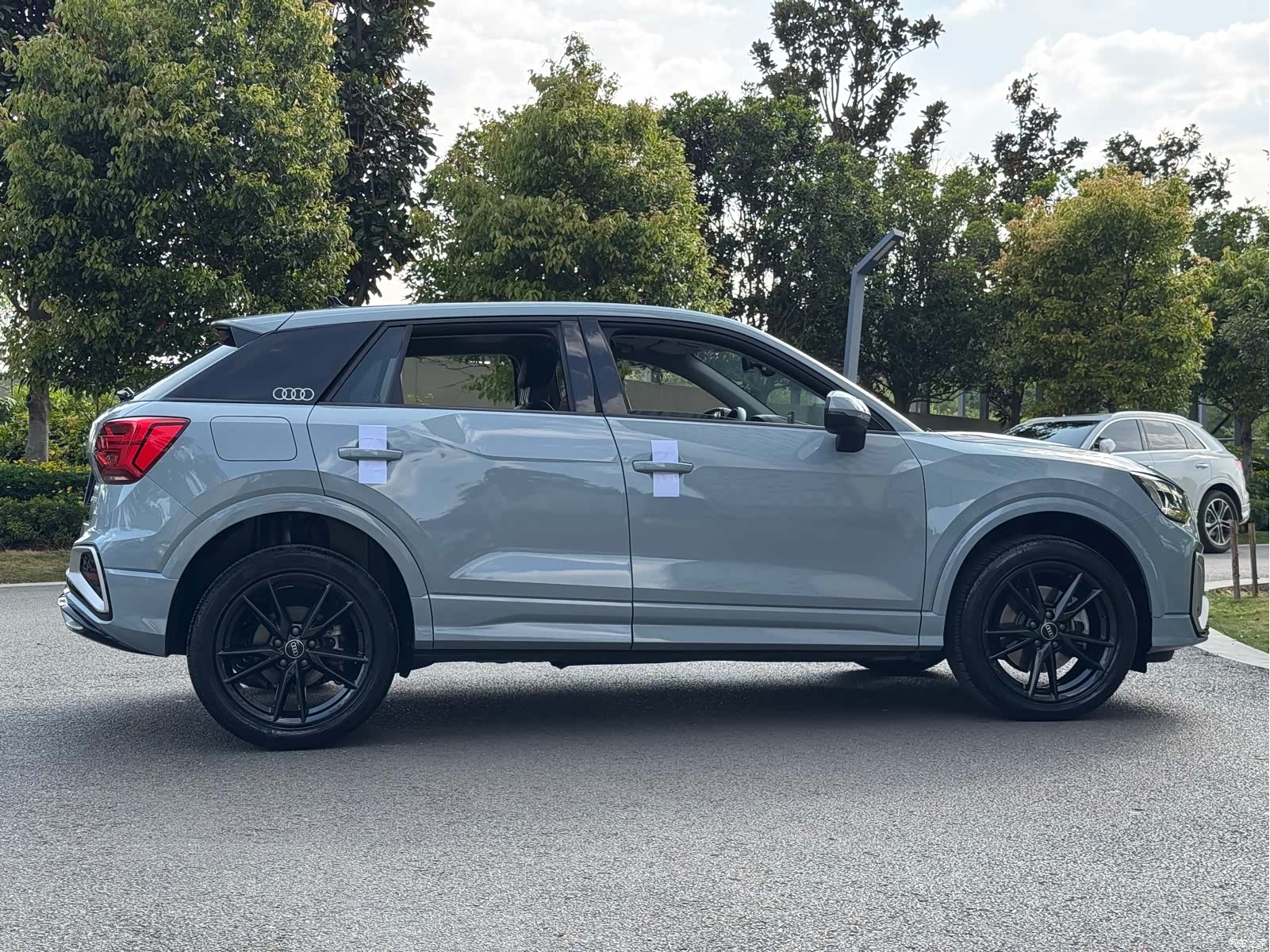 Audi Q2L, 2024 8