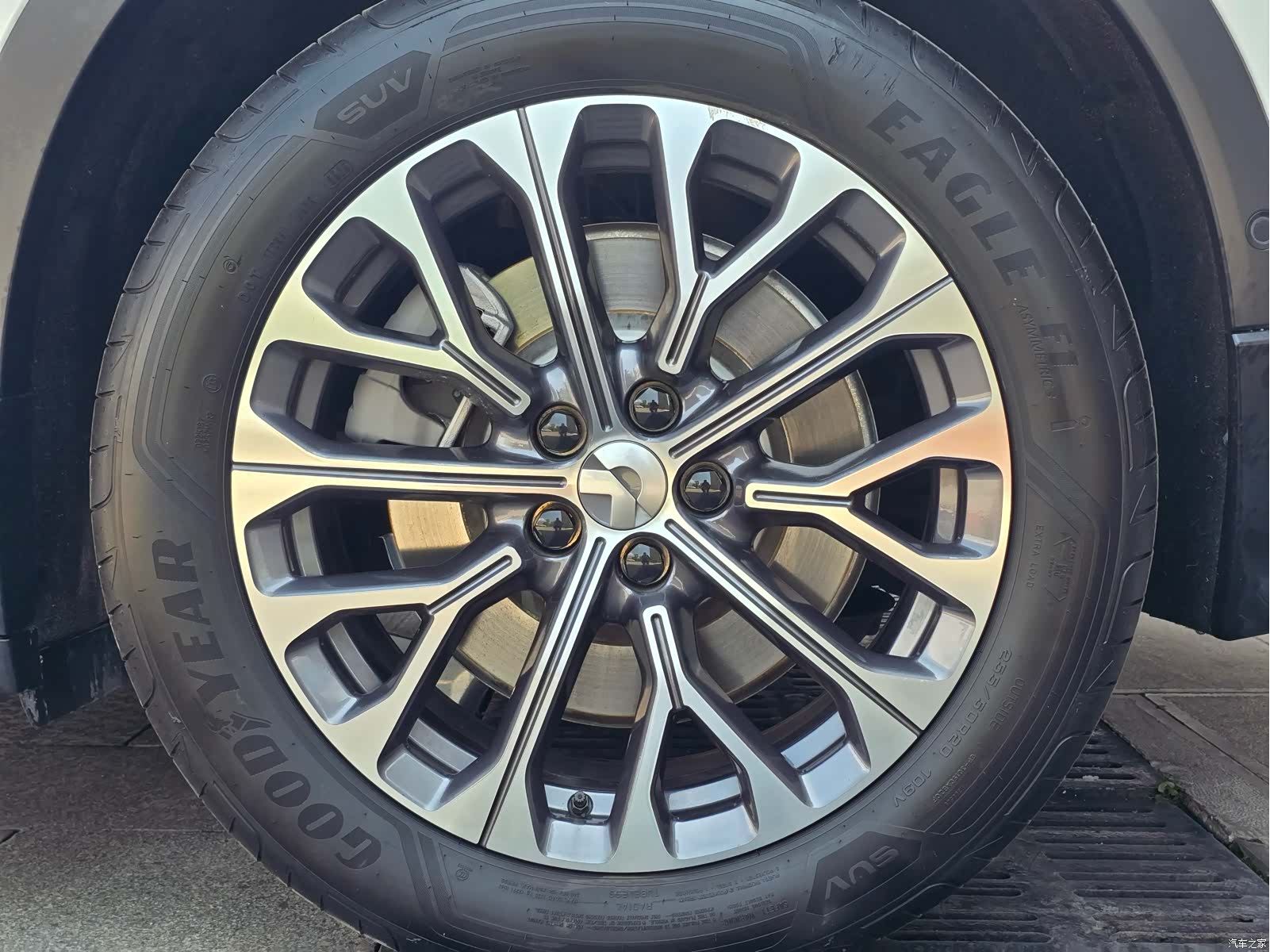 NIO ES6, 2025 7