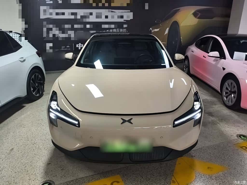 Xpeng Mona M03, 2025 3