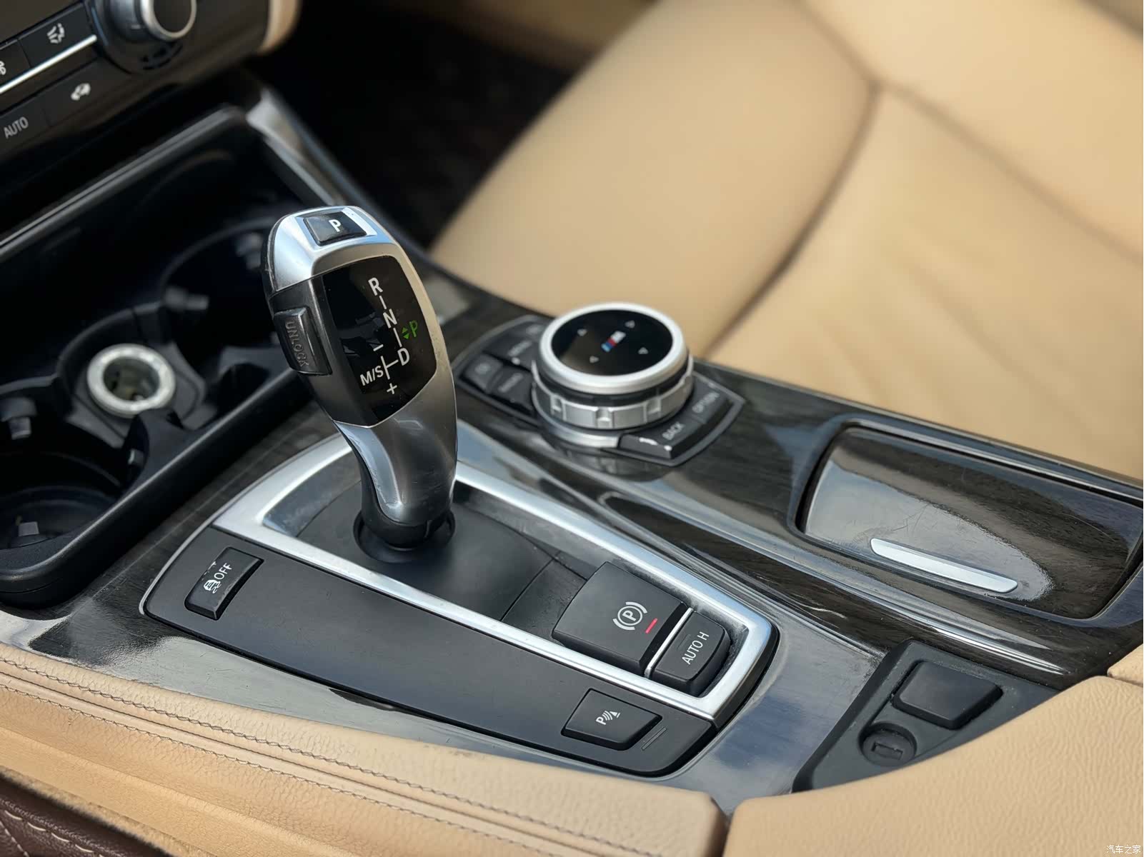 BMW 5 Series, 2011 12