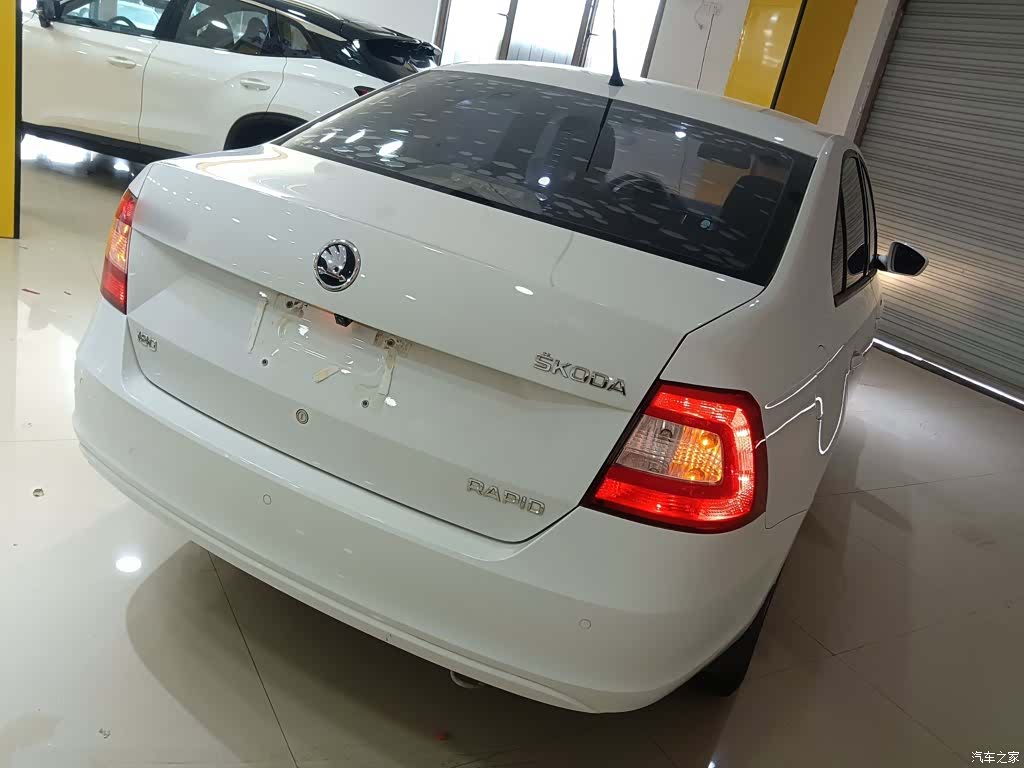 Skoda Rapid, 2016 все фото