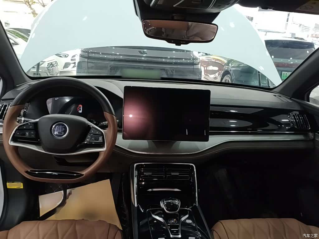 BYD Tang, 2023 10