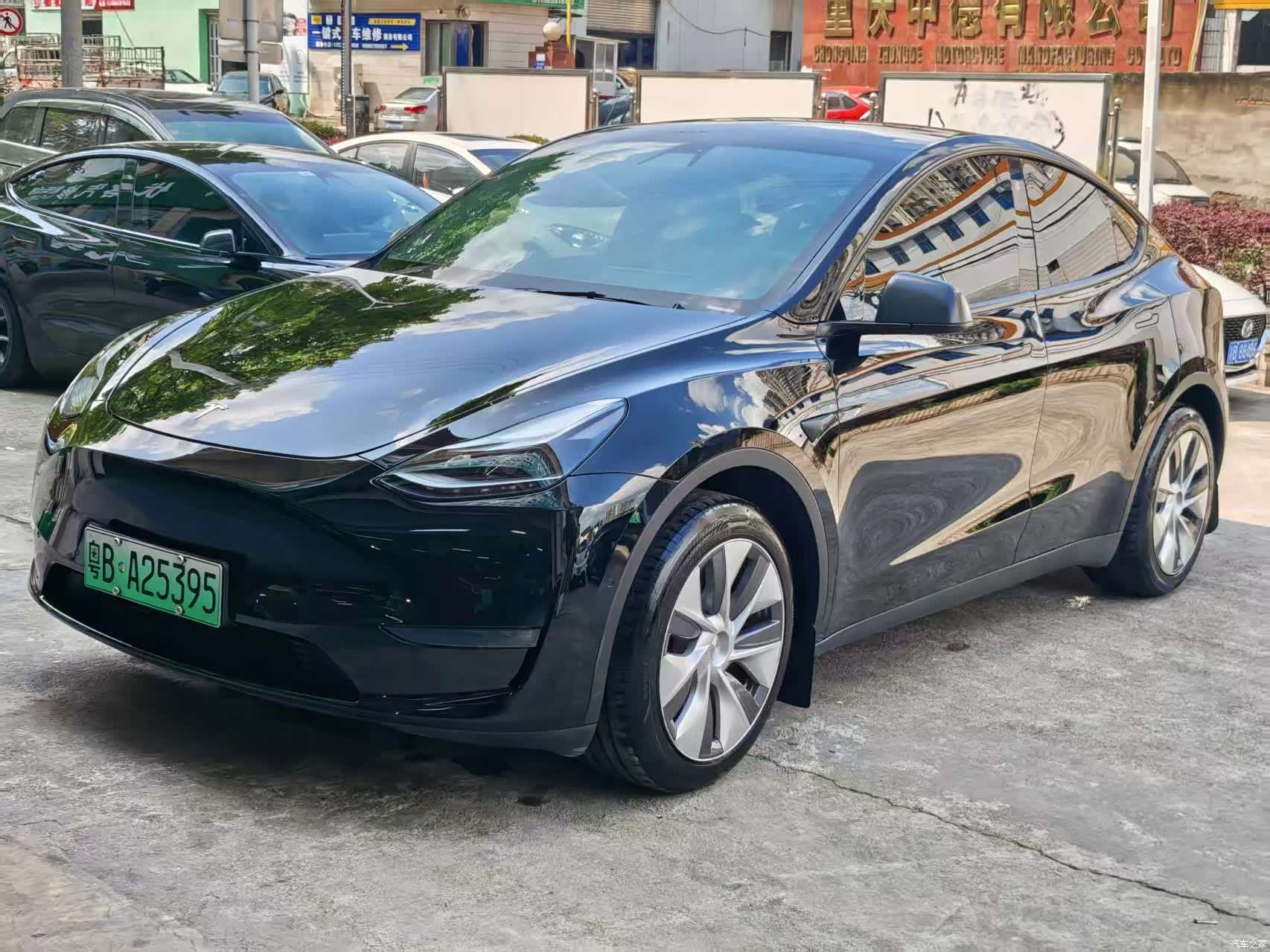 Tesla Model Y, 2022 2