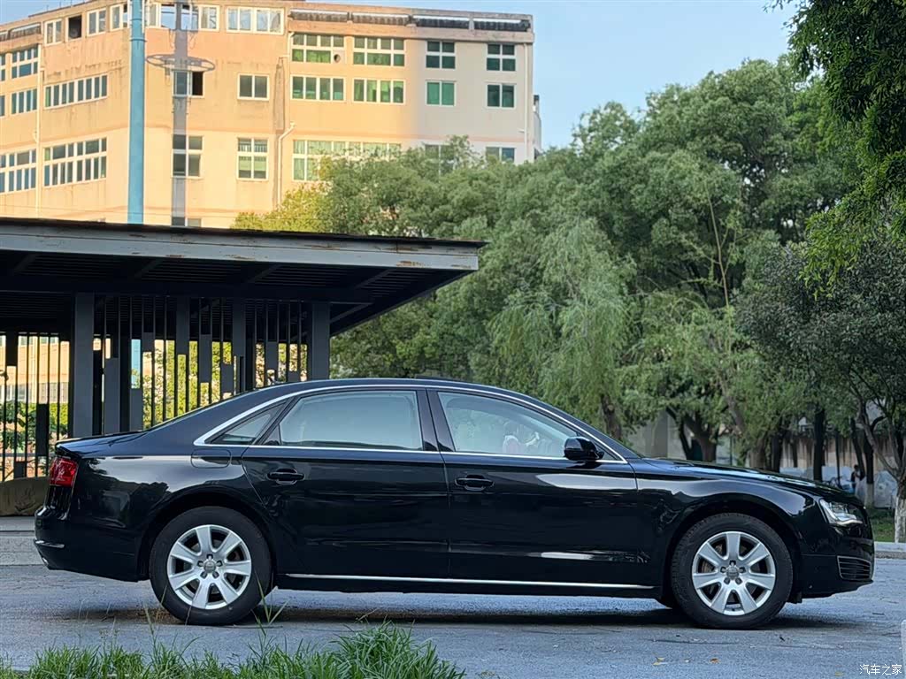 Audi A8L, 2013 7