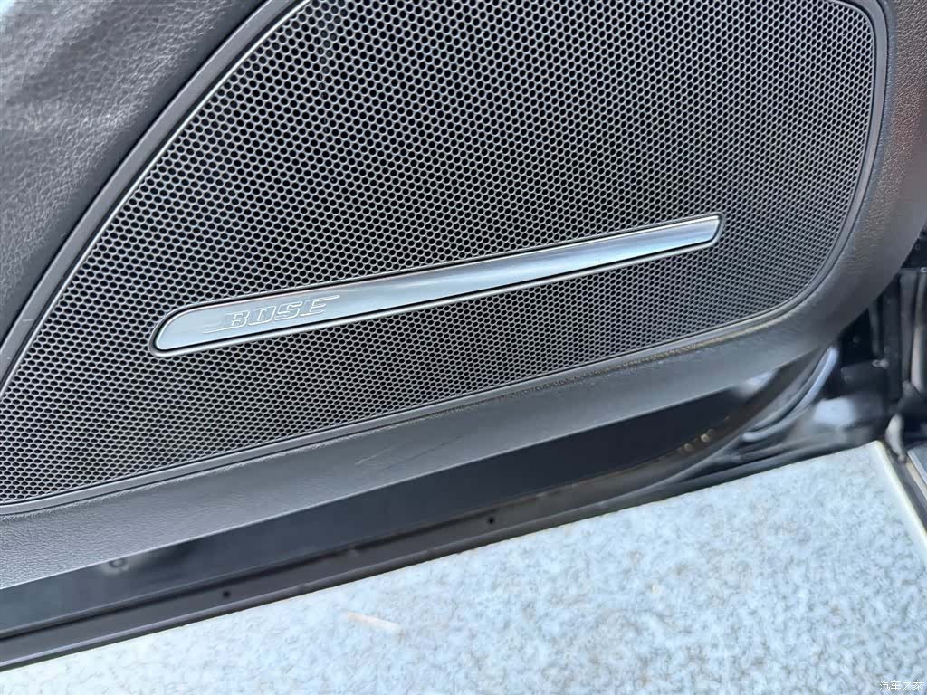 Audi A8L, 2013 24