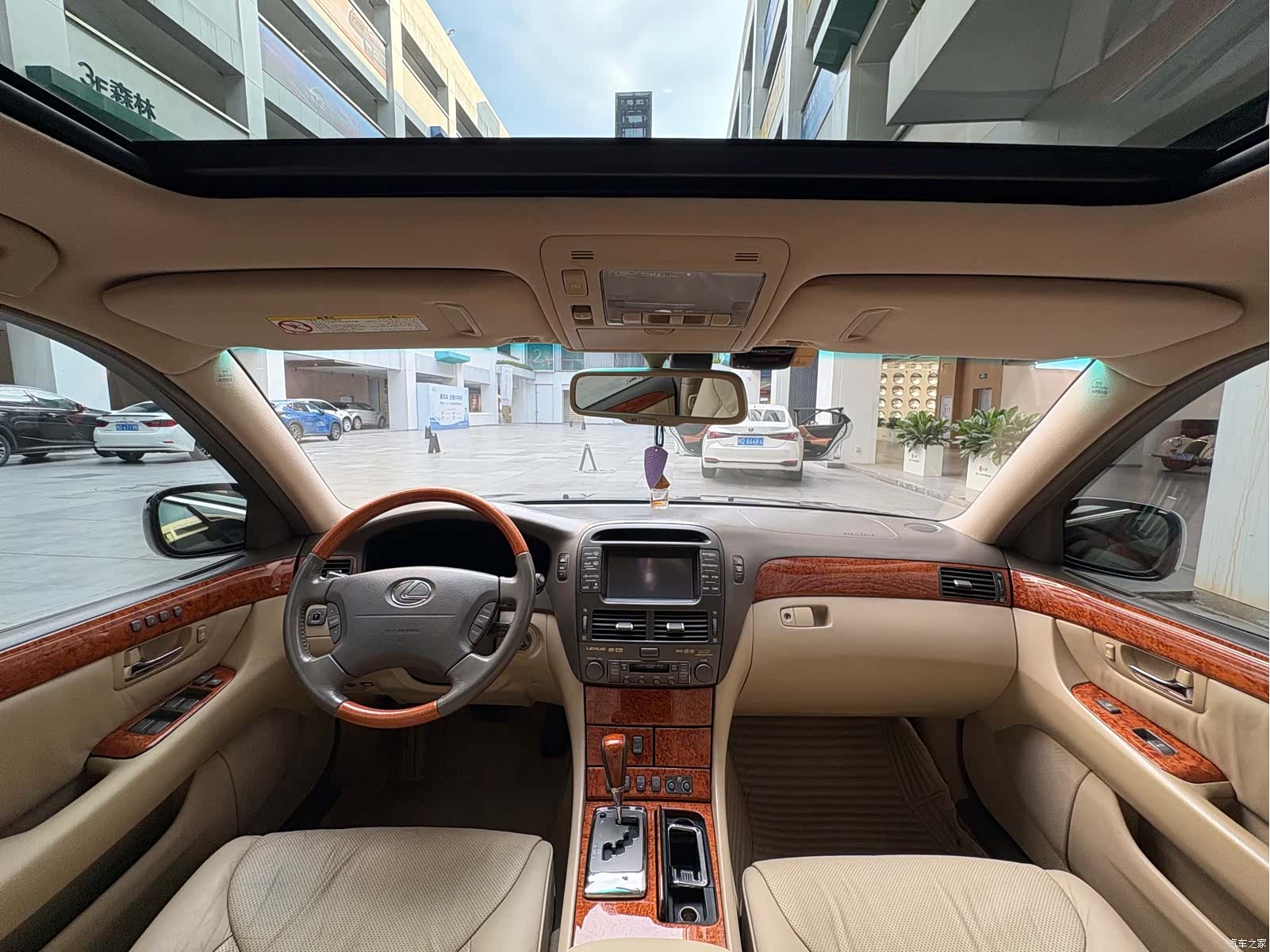 Lexus LS, 2005 все фото