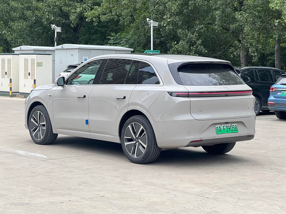 Li Auto Ideal L6