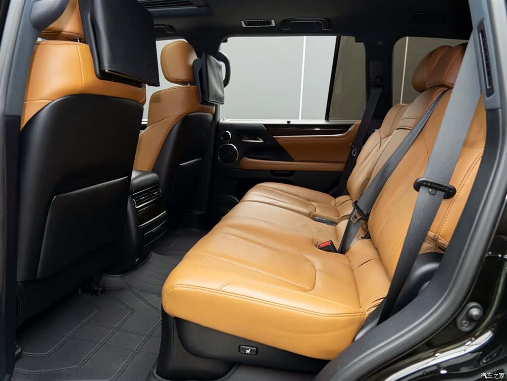 Lexus LX, 2022 13