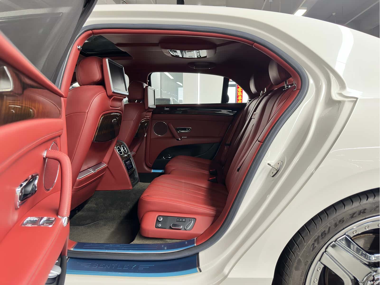 Bentley Flying Spur, 2014 20