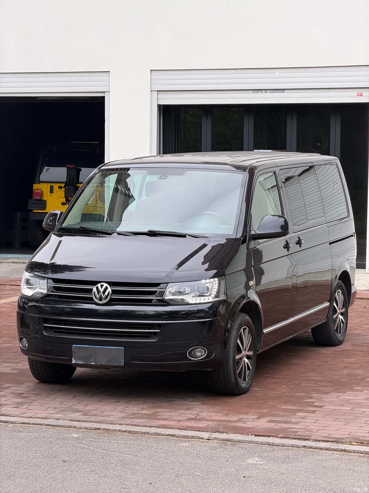 Volkswagen 65, 2016 1
