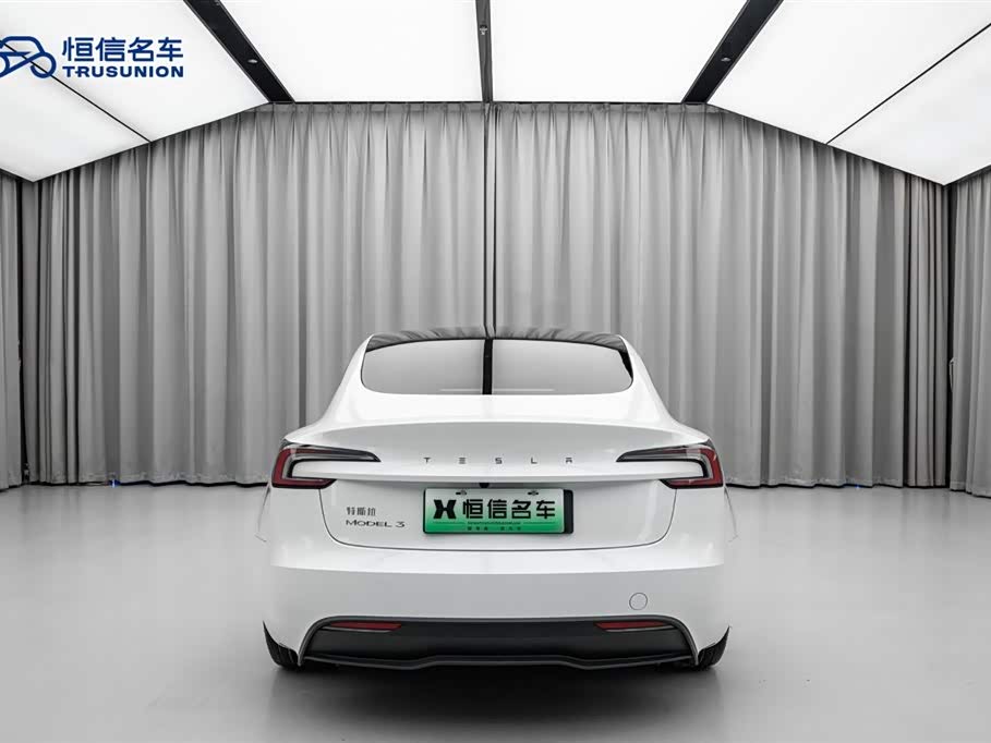 Tesla Model 3 Tesla Model 3