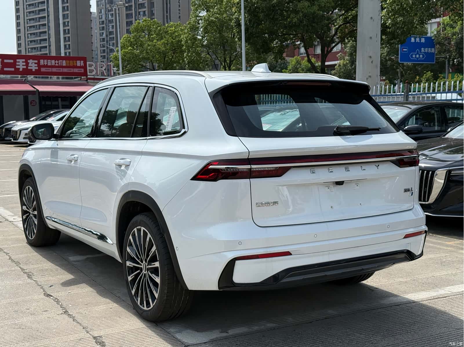 Geely Xingyue L, 2026 все фото