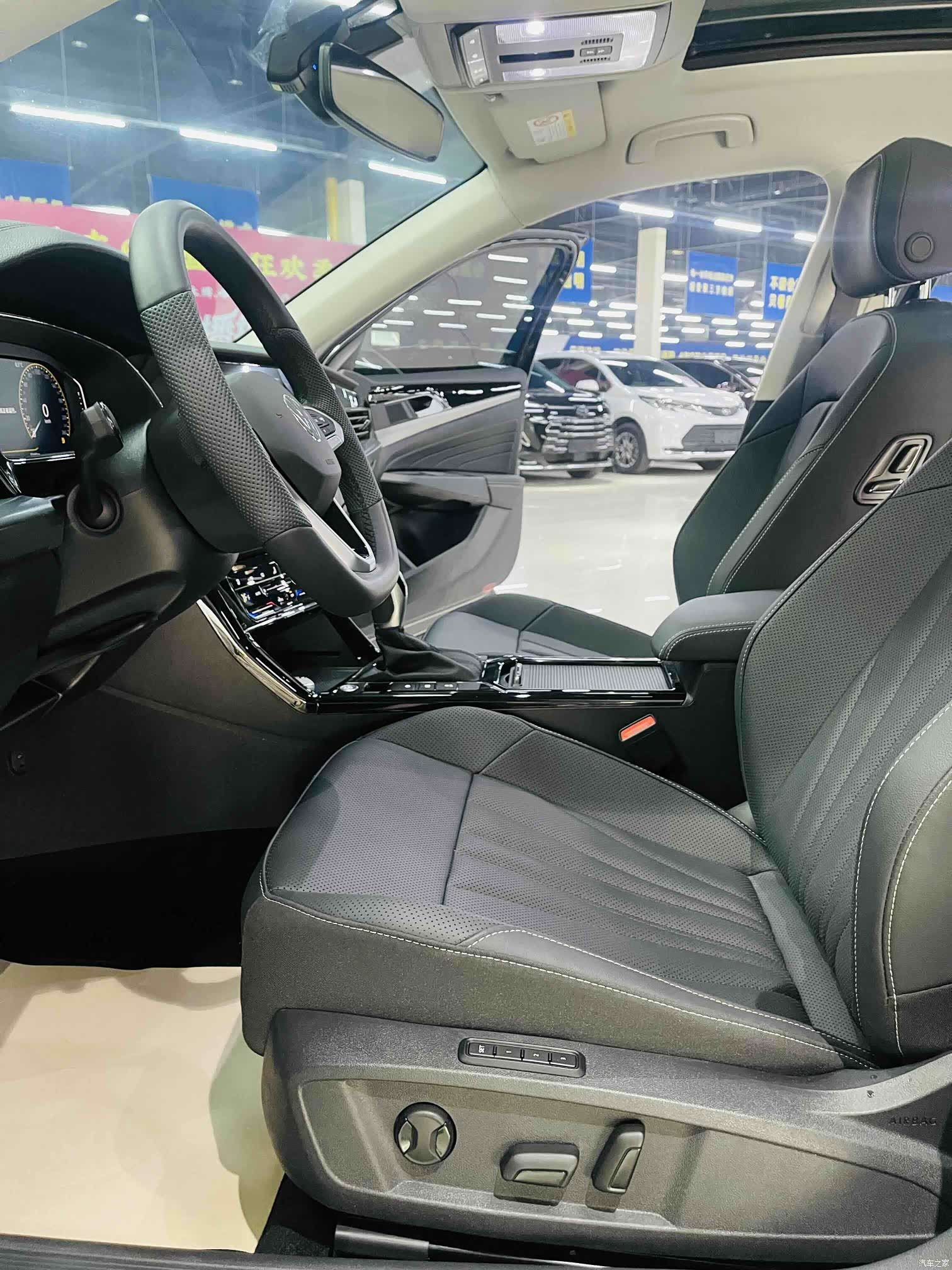 Volkswagen Passat, 2025 3