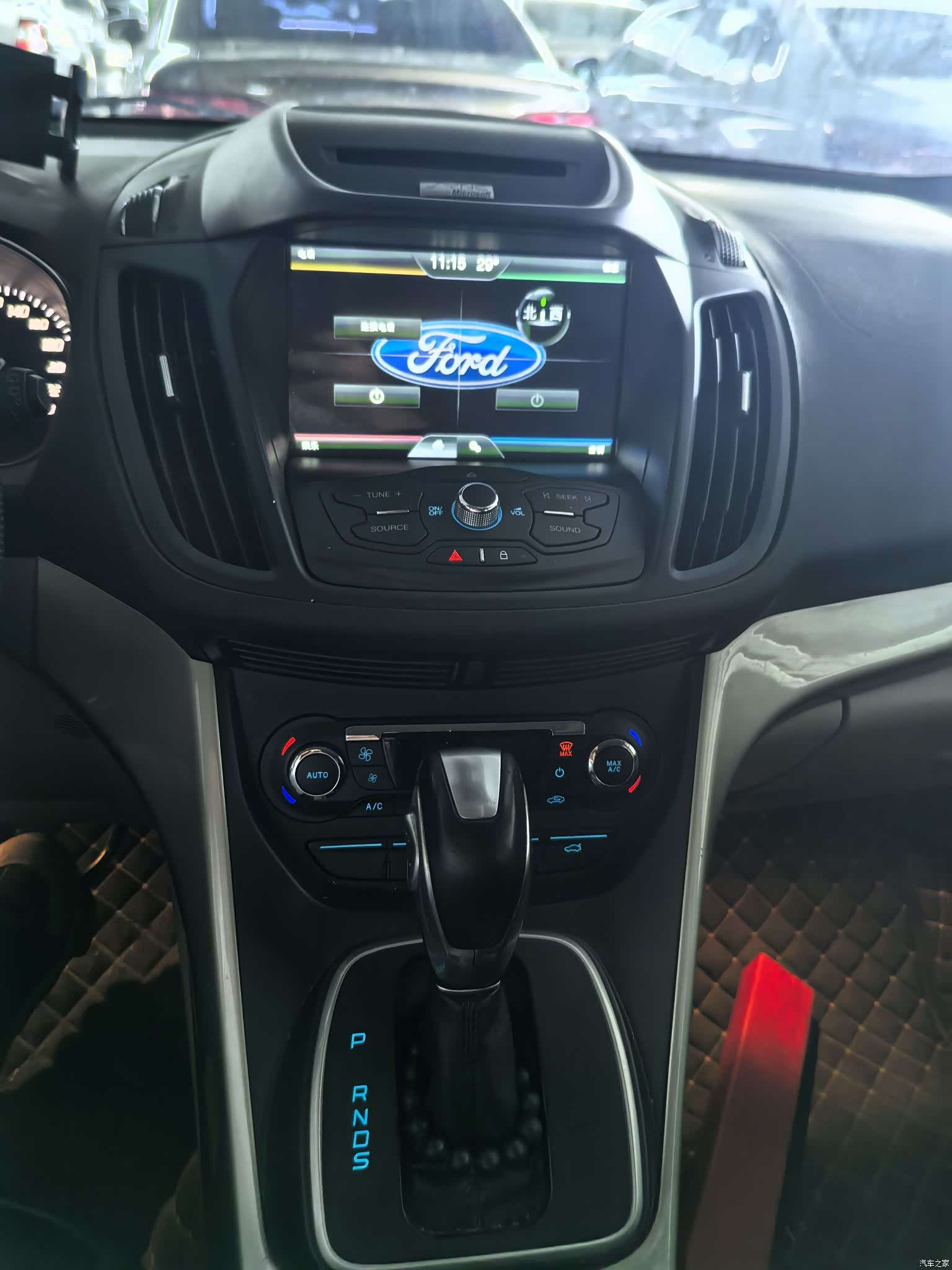 Ford Kuga, 2014 11