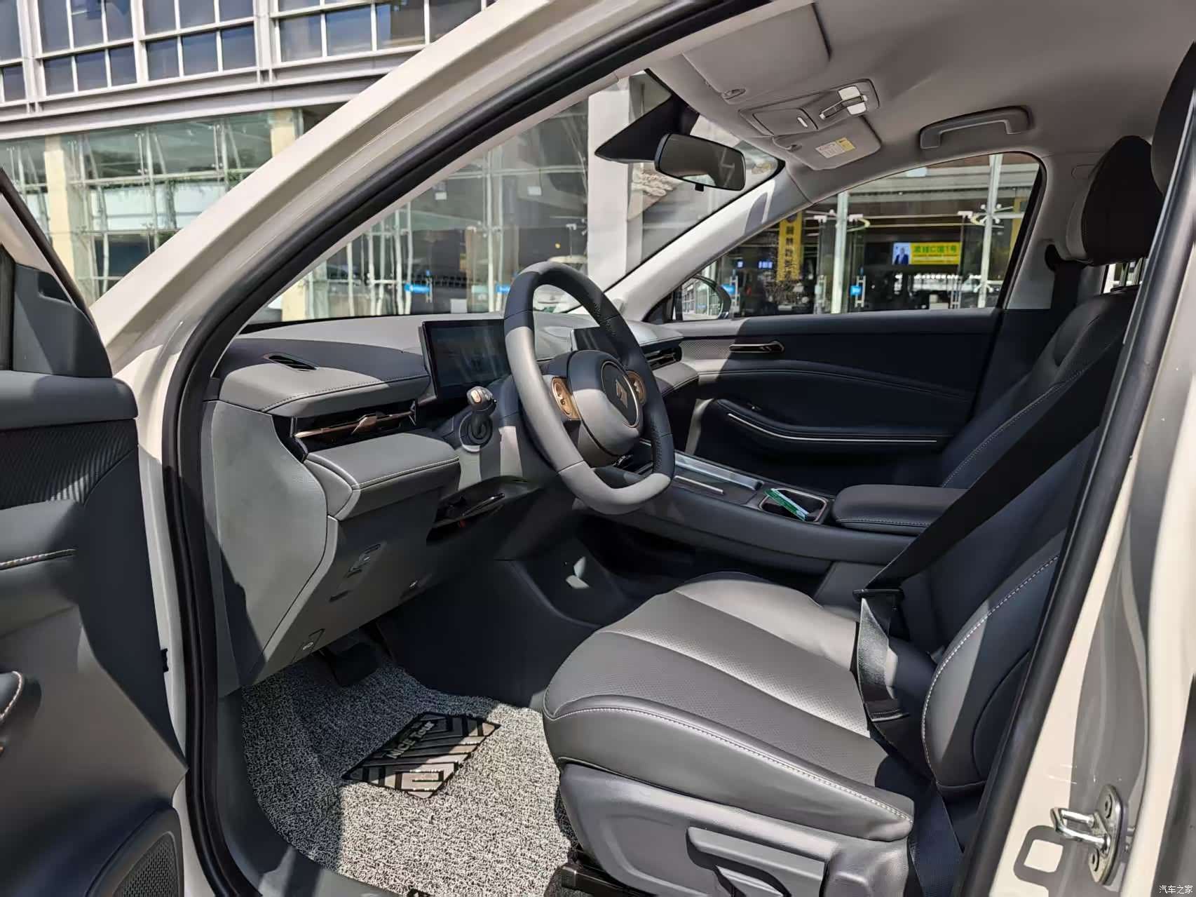 Wuling E6, 2025 14