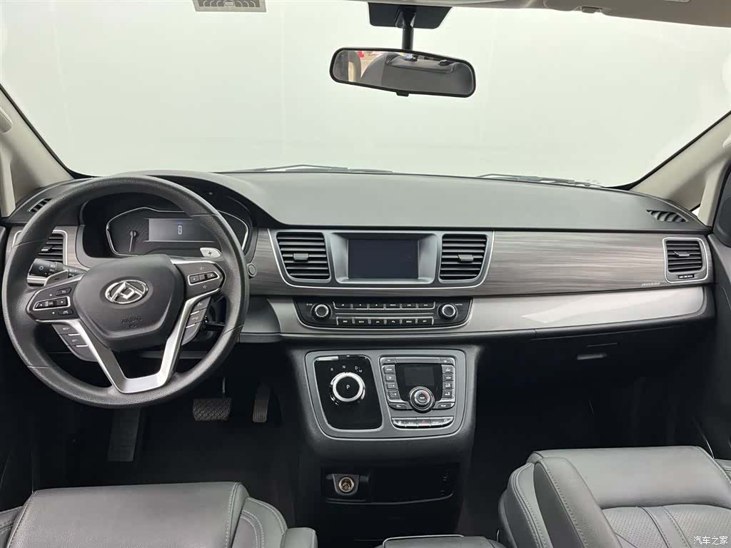 Maxus G10, 2022 7