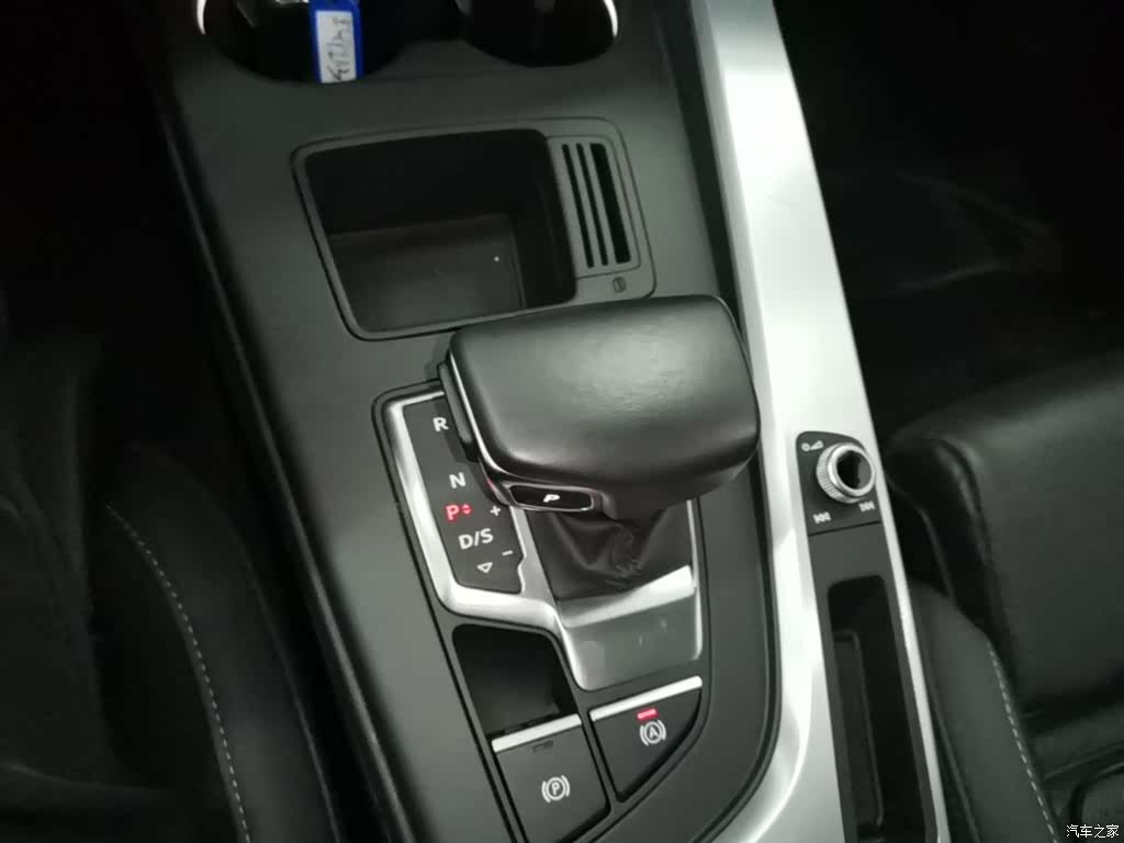 Audi A4L, 2024 14