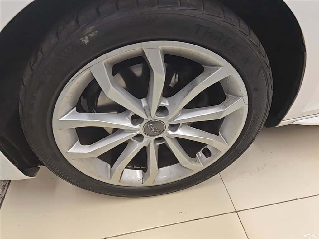 Audi A4L, 2018 23