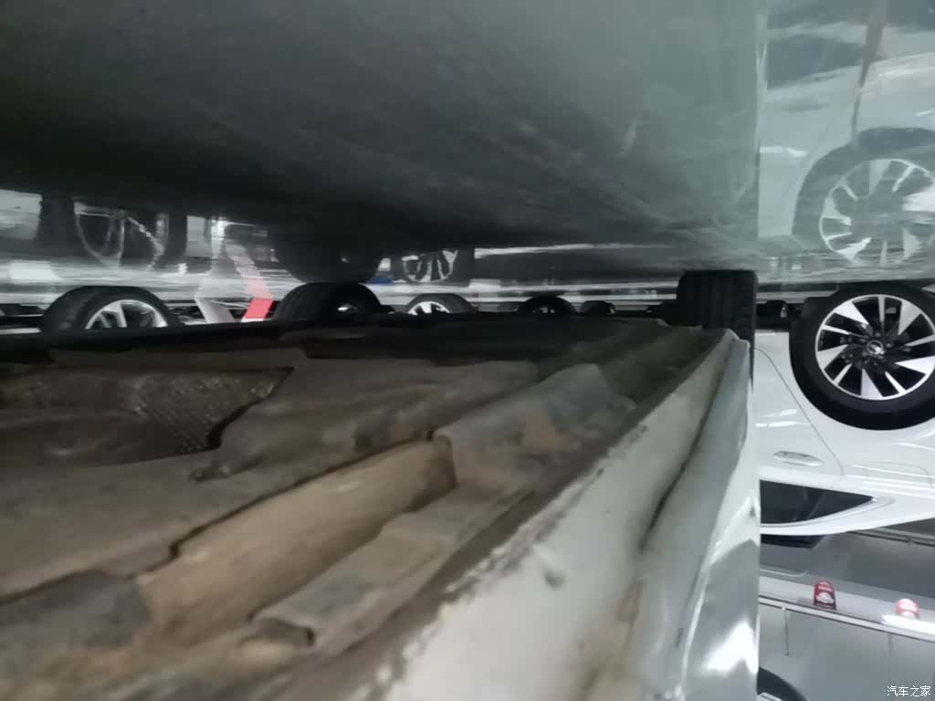 Audi A4L, 2024 22