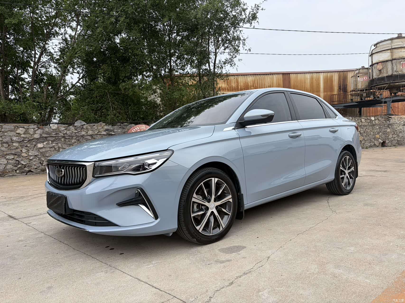 Geely Emgrand, 2023 1