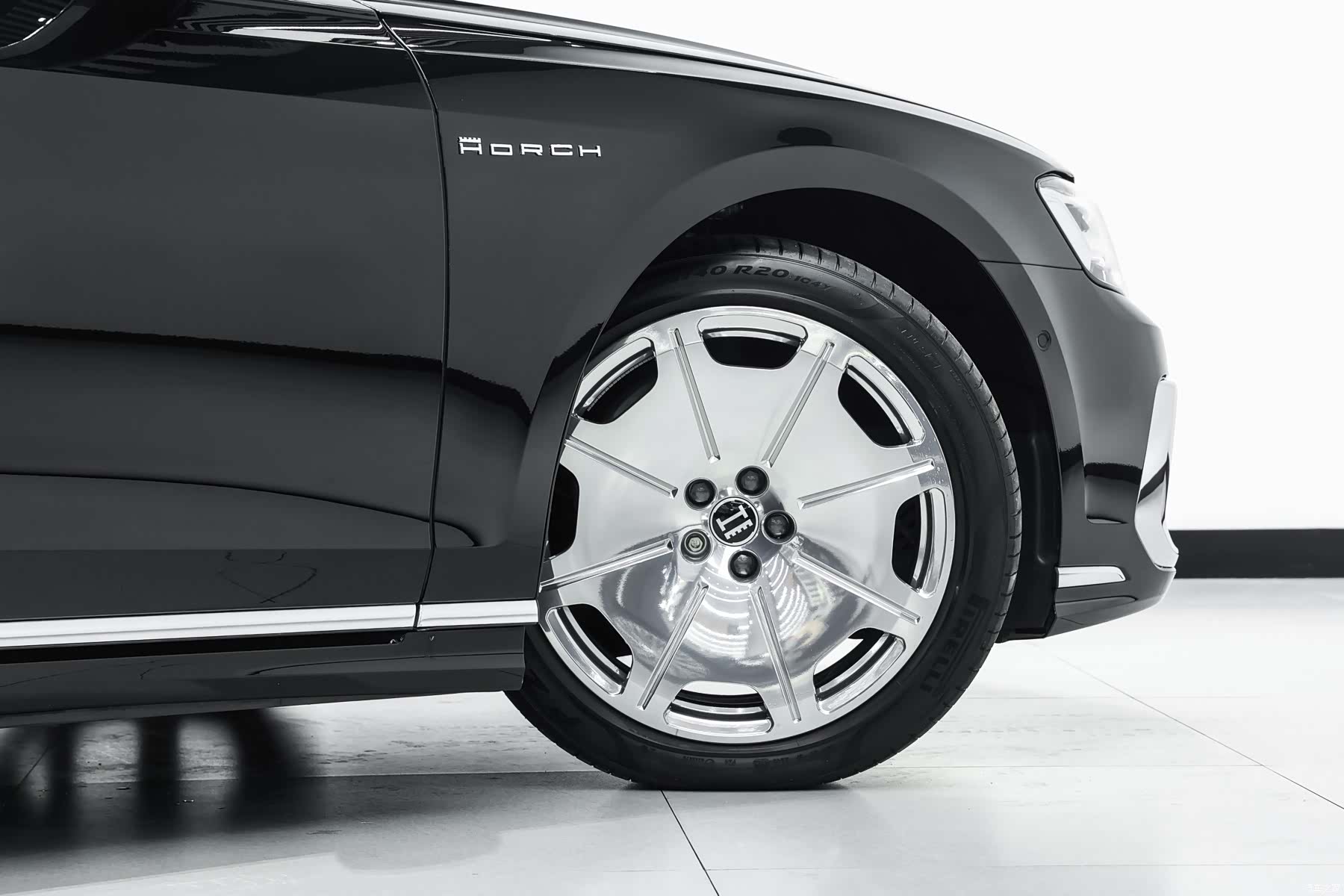Audi A8L, 2022 все фото