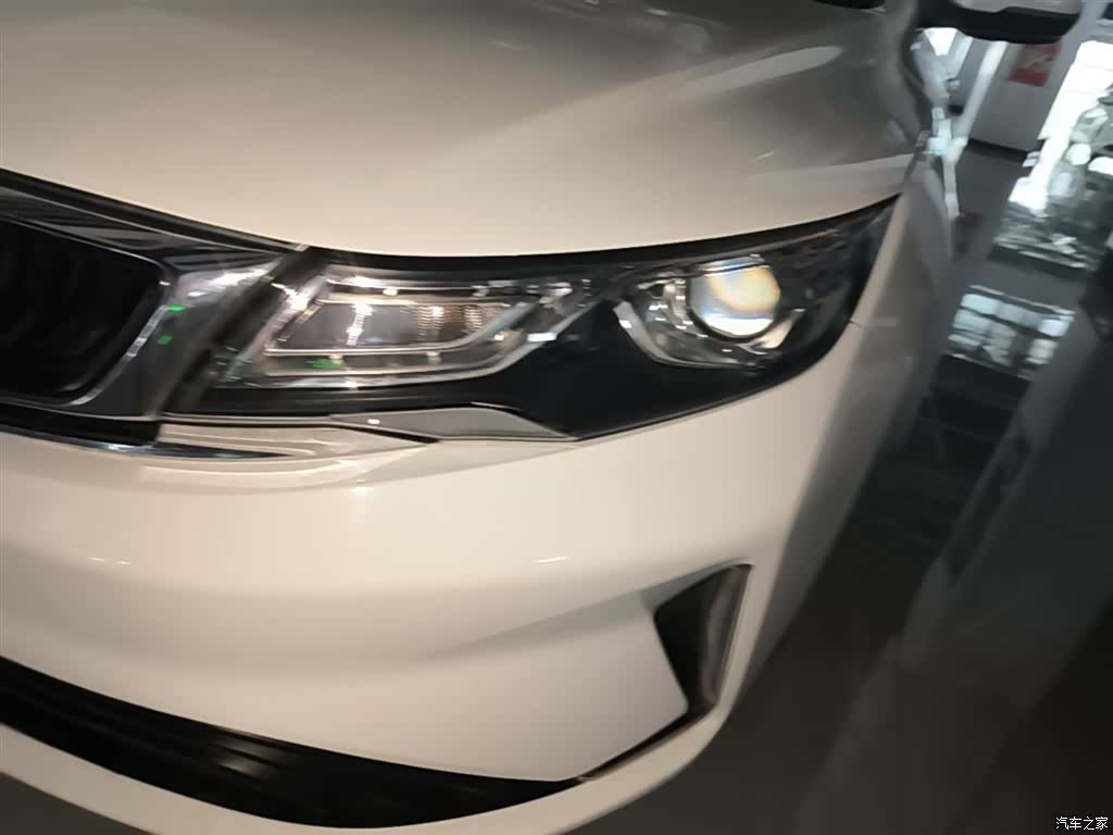 Geely Emgrand, 2020 24