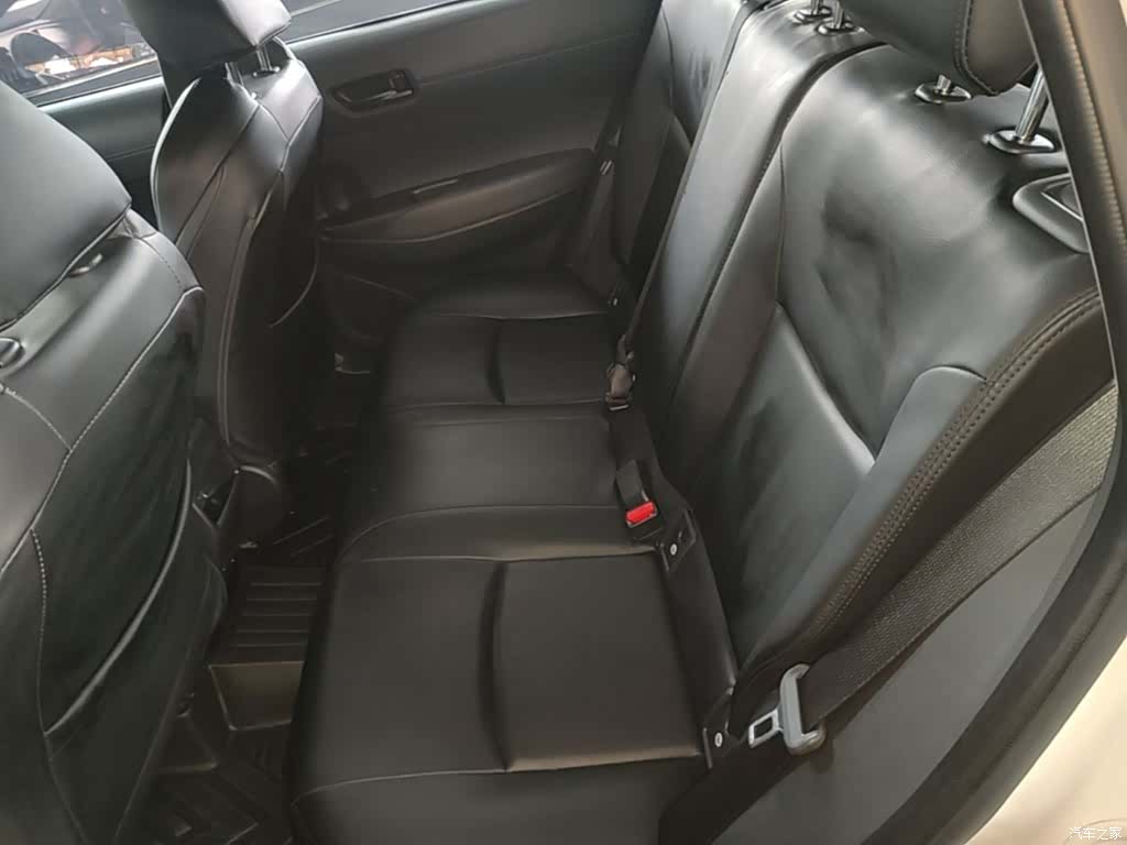 Toyota Frontlander, 2025 17