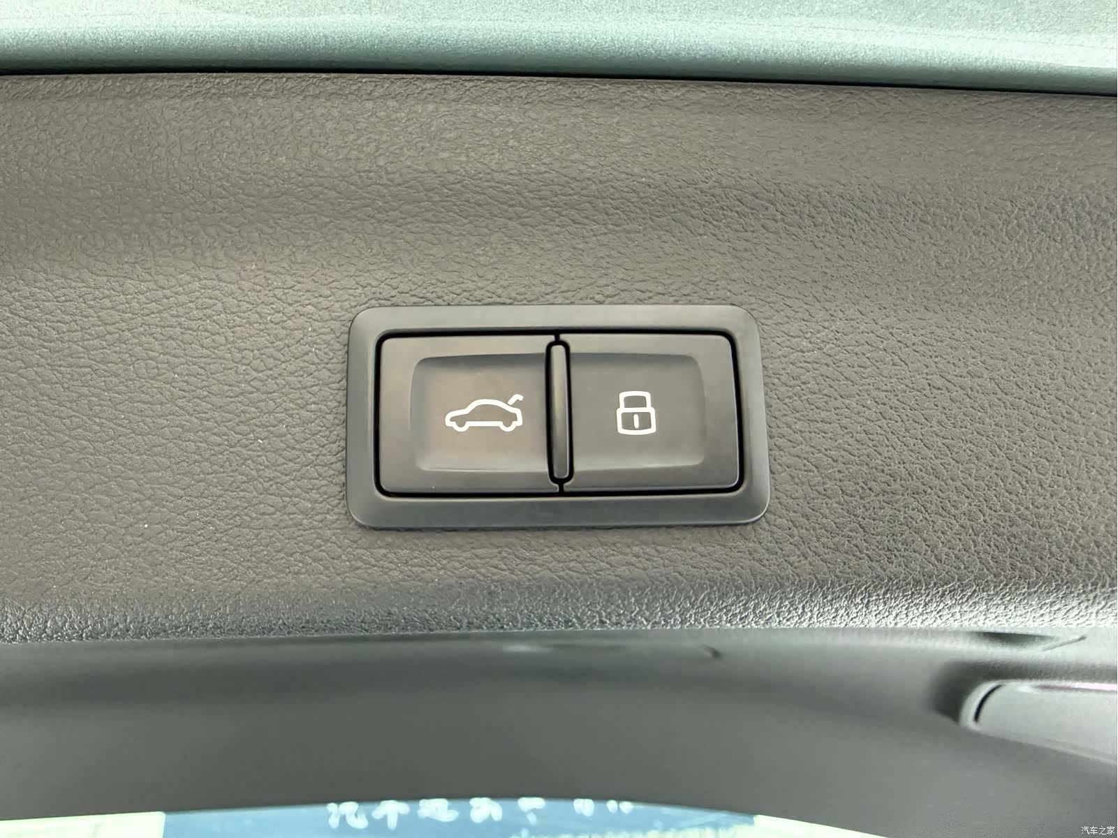 Audi Q3, 2022 10
