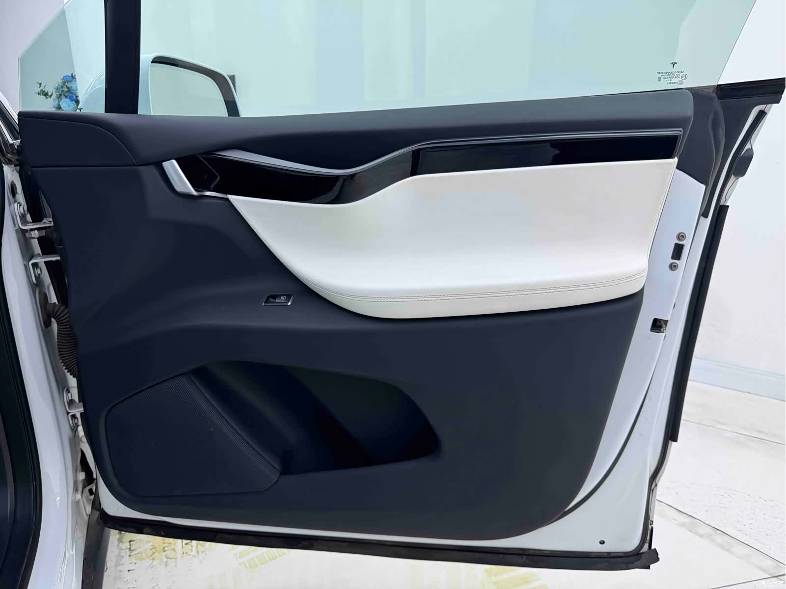 Tesla Model X, 2021 29