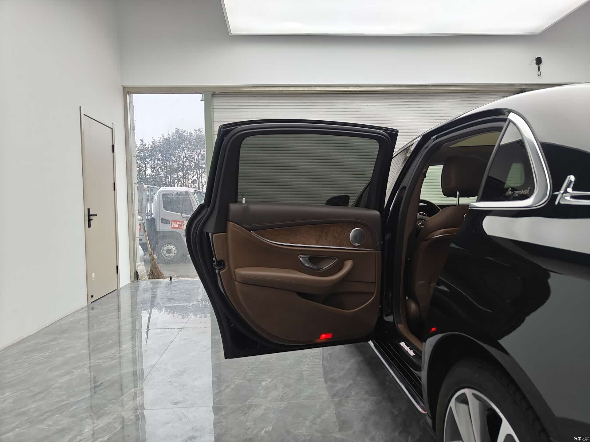 Mercedes-Benz E-Class, 2018 10