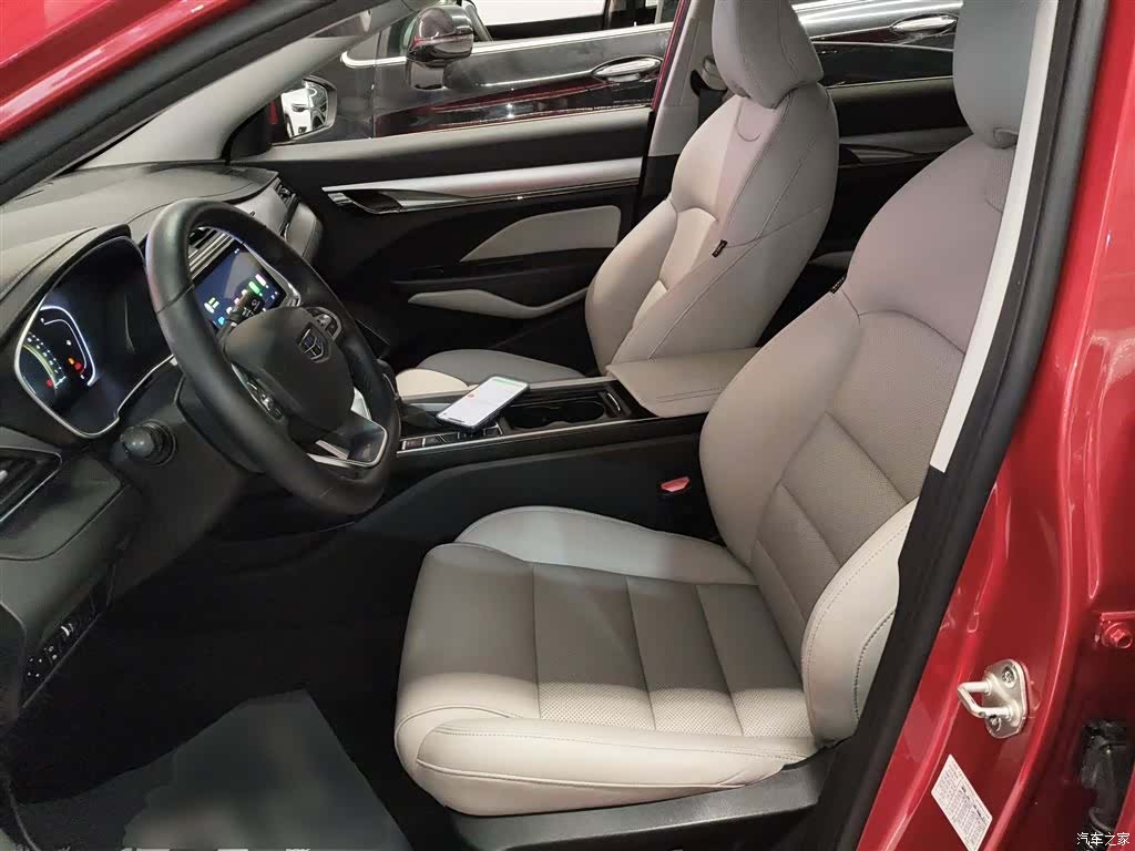 Geely Binray, 2019 15