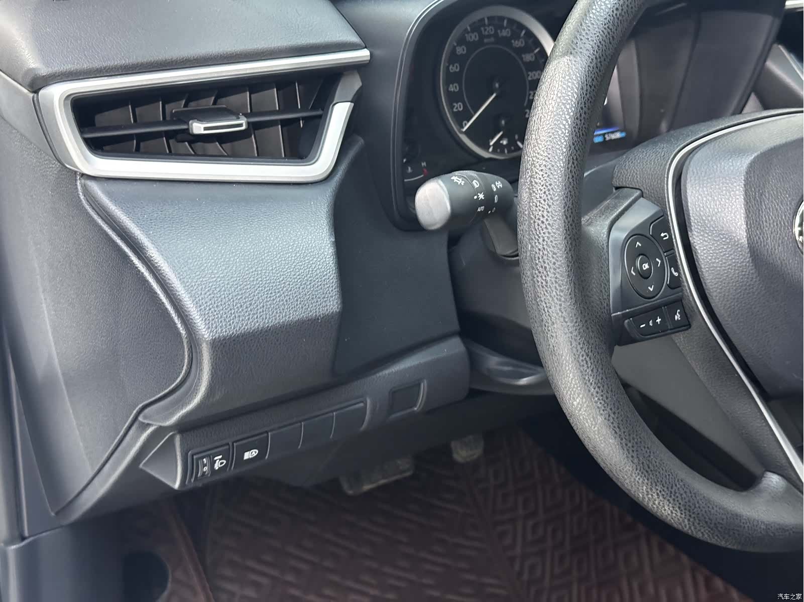Toyota Corolla, 2023 12