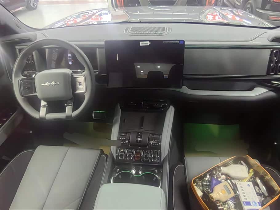 BYD Leopard 5 BYD Leopard 5