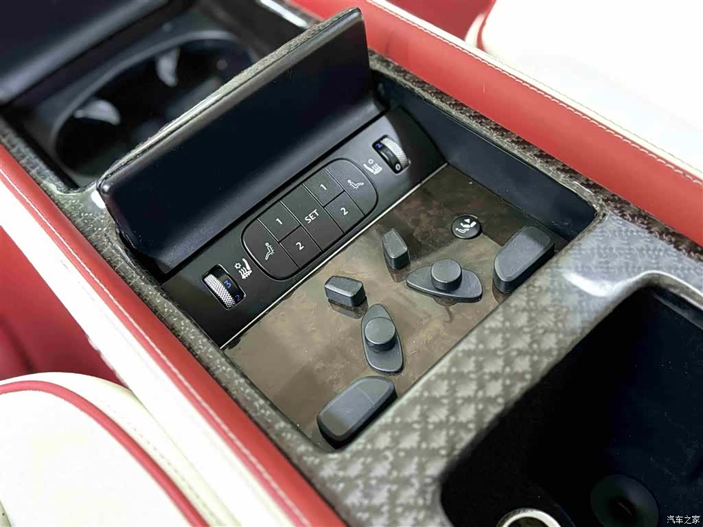 Bentley Flying Spur, 2014 12