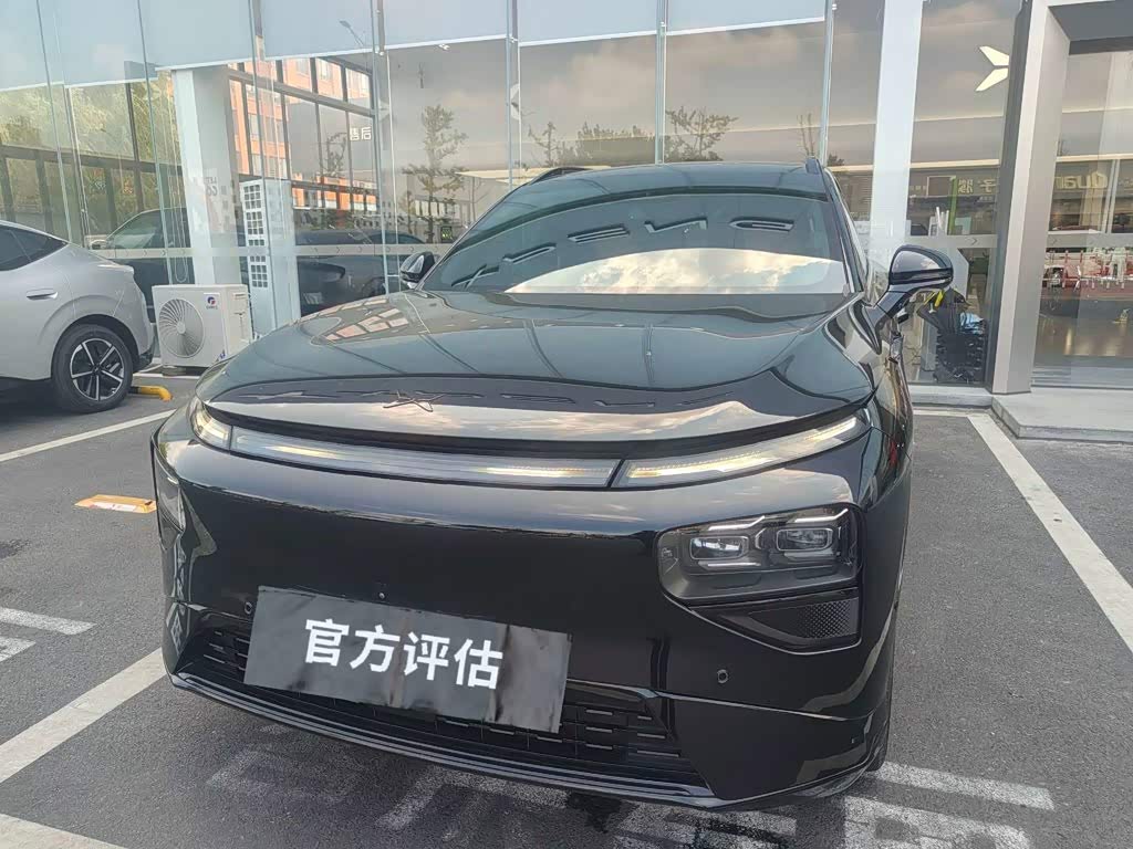Xpeng G9