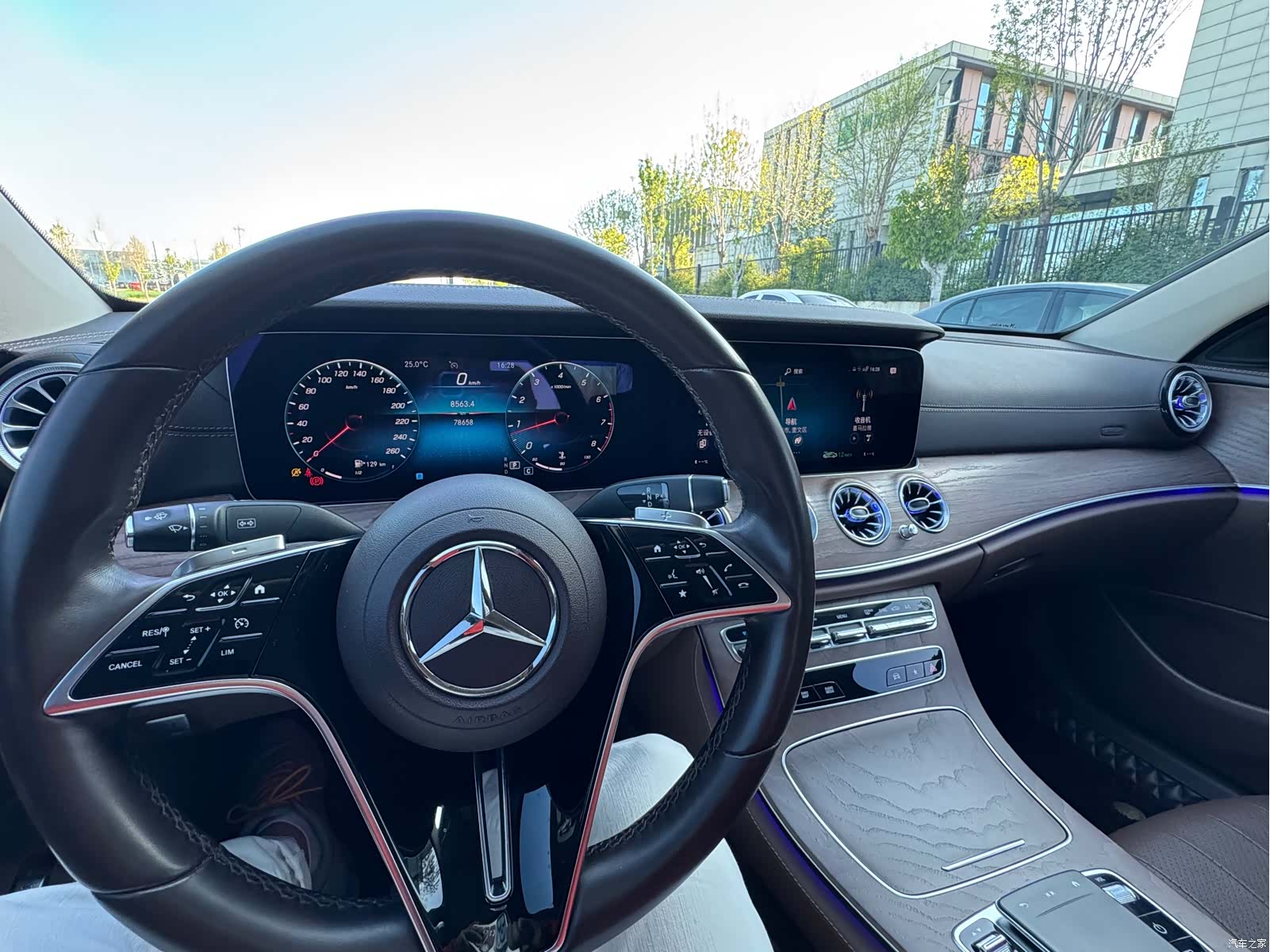 Mercedes-Benz E-Class, 2022 7