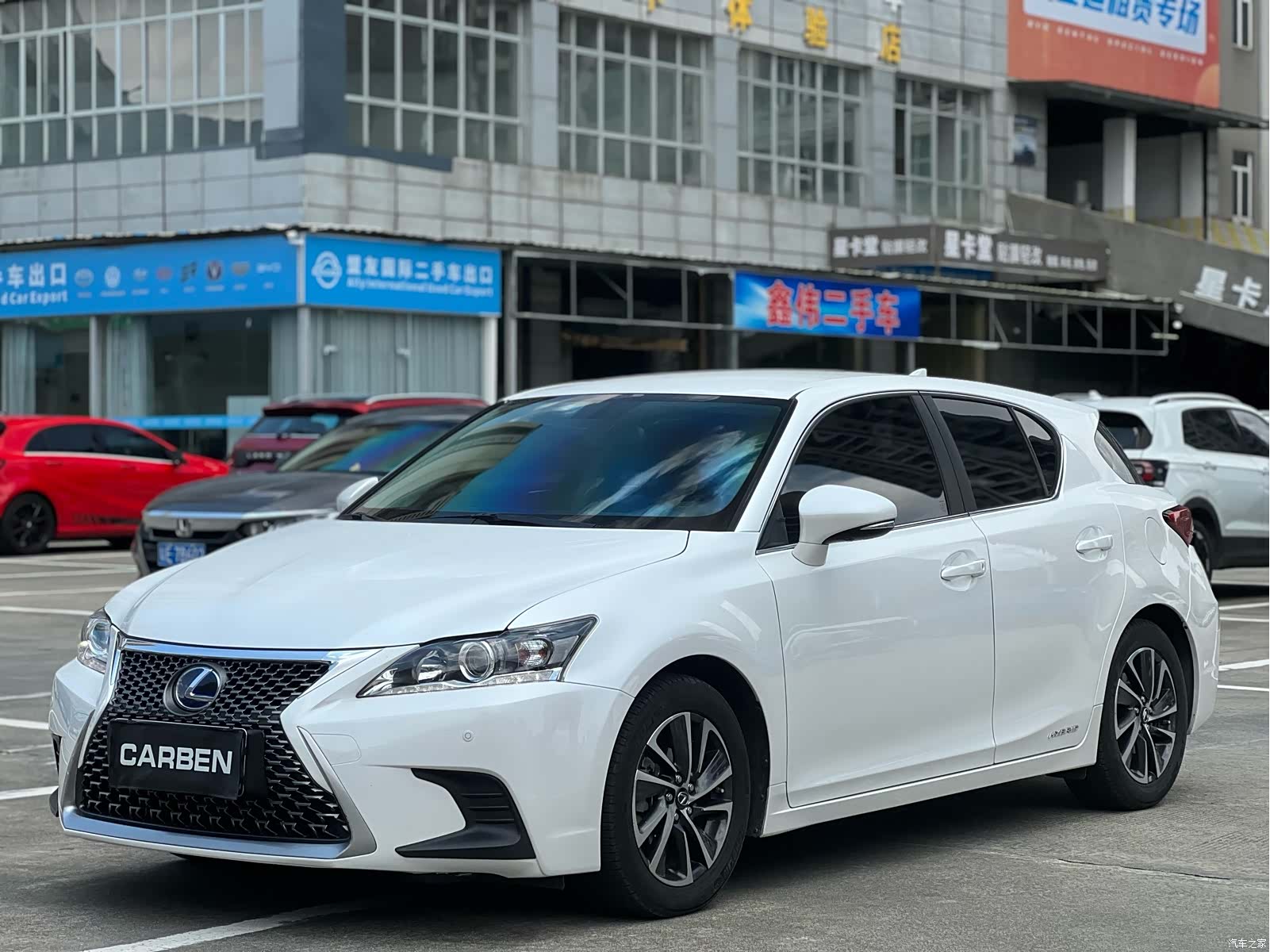 Lexus CT, 2018 1