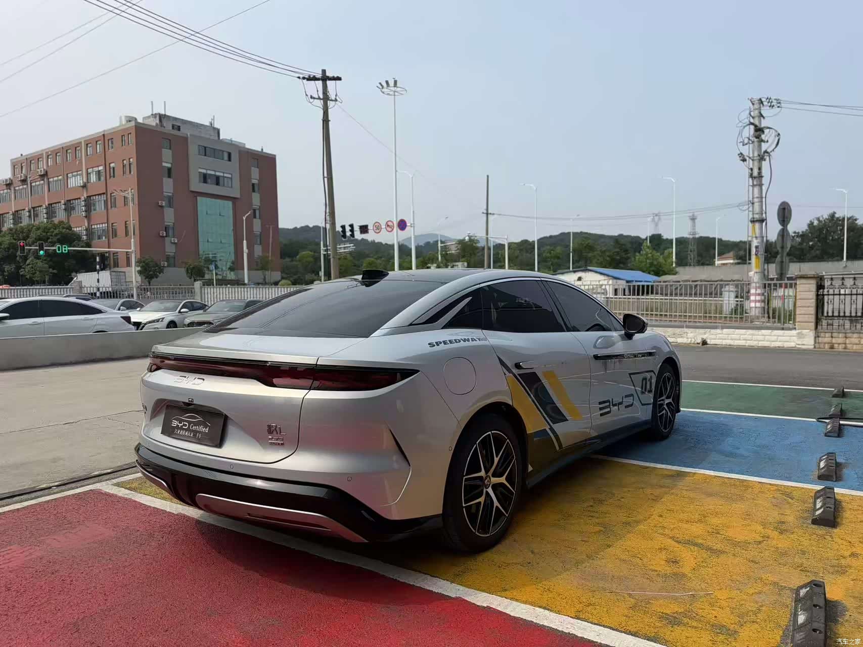 BYD Han, 2025 12