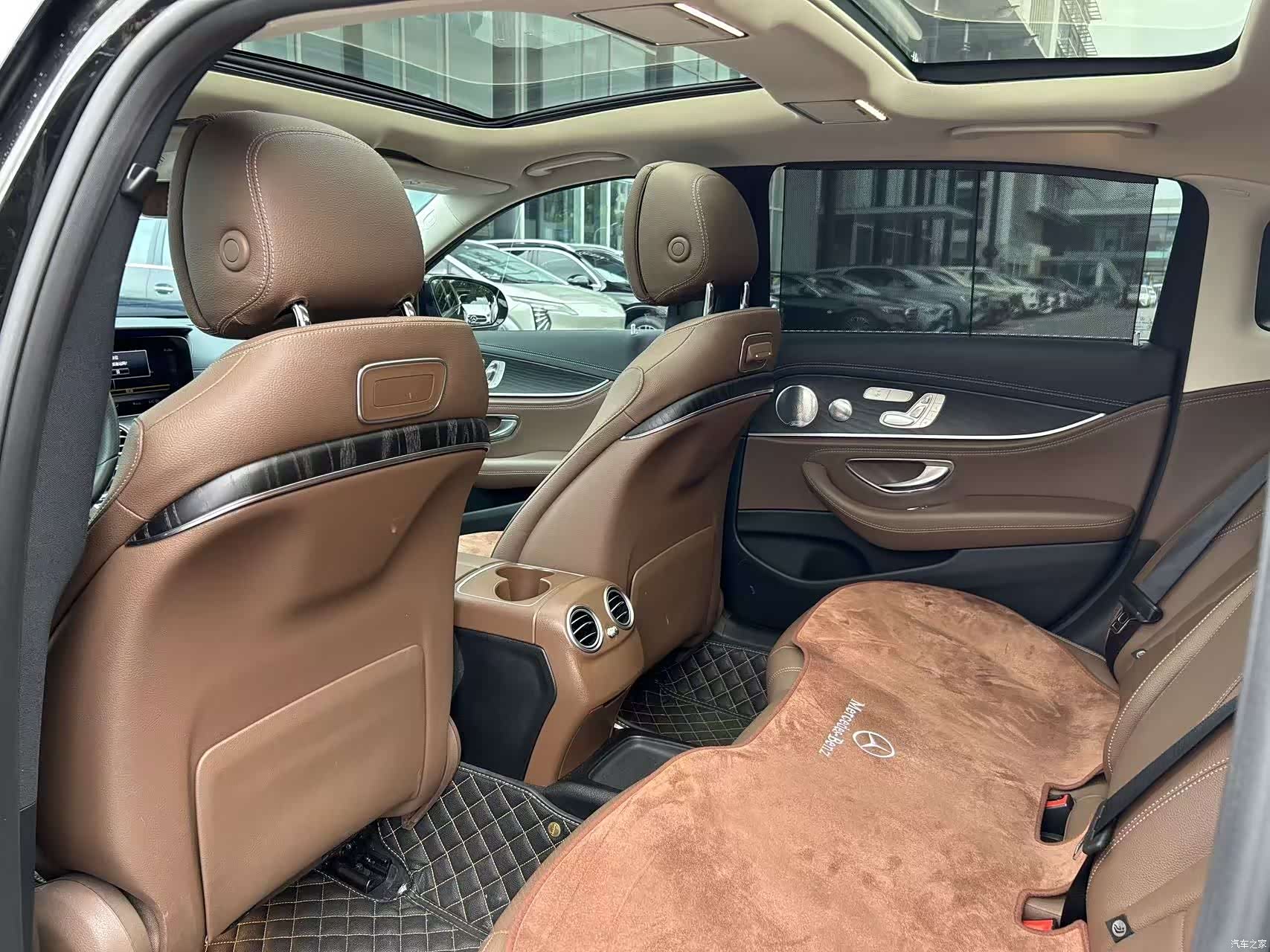 Mercedes-Benz E-Class, 2019 12