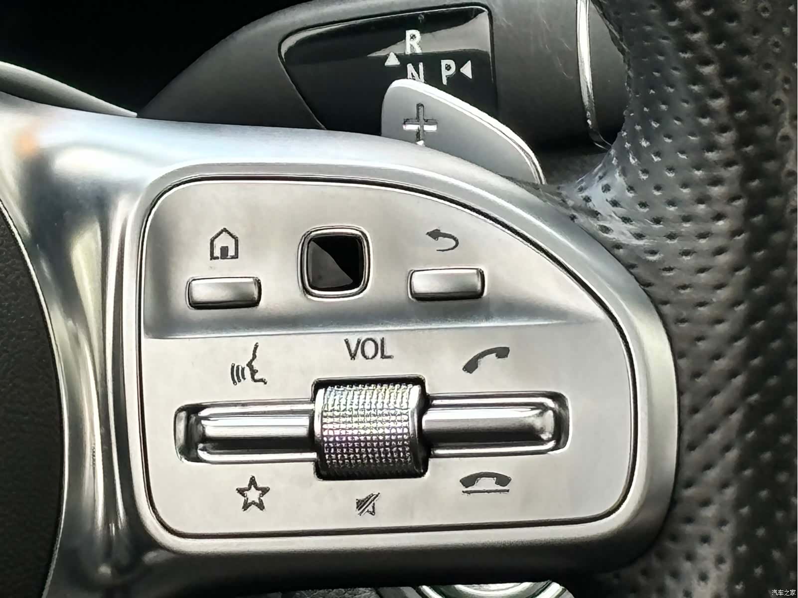 Mercedes-Benz C-Class, 2021 15