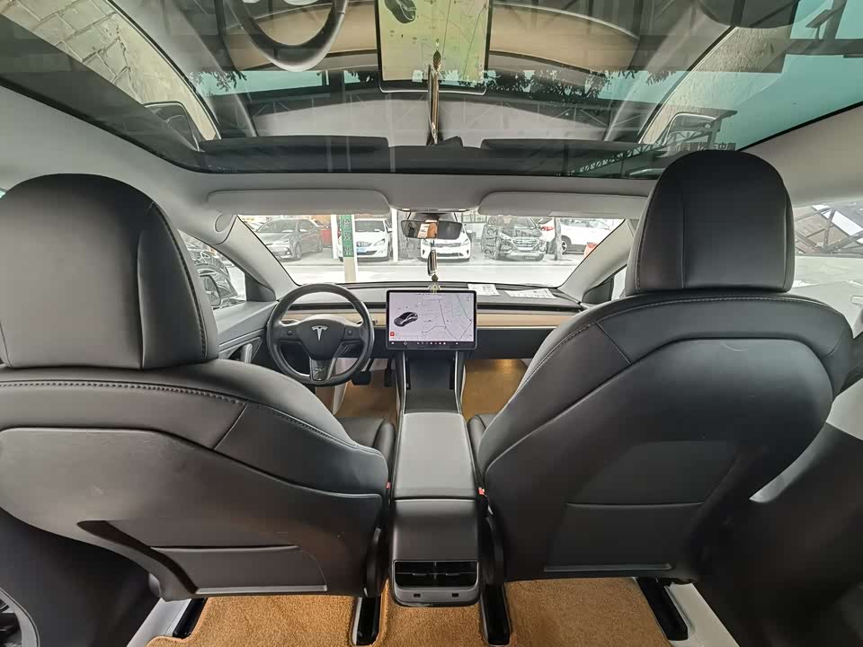 Tesla Model 3 Tesla Model 3