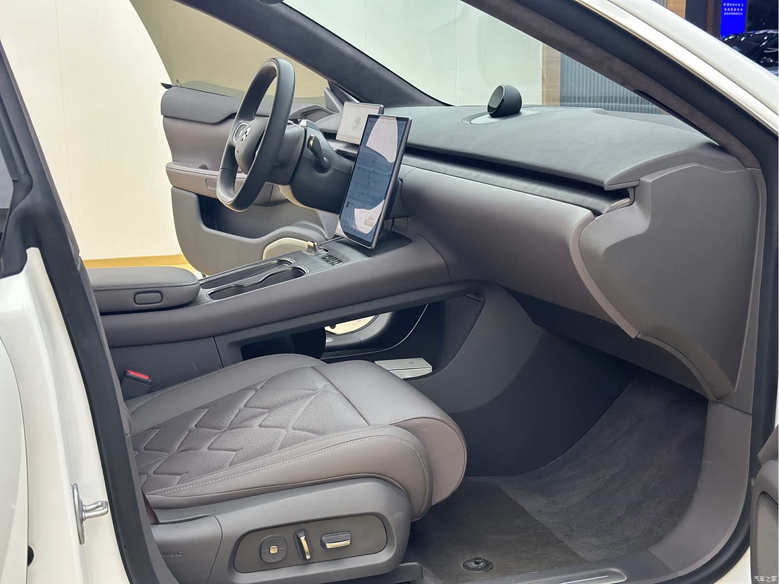 NIO ET7, 2024 10