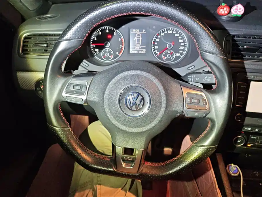 Volkswagen Sagitar