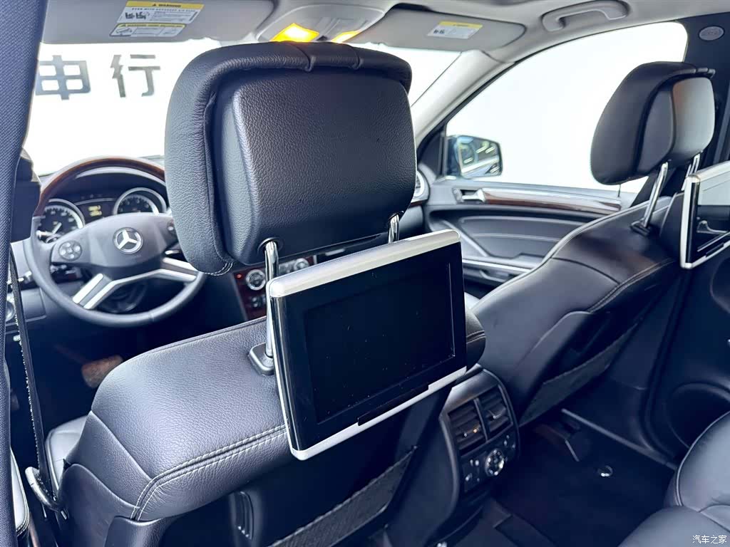 Mercedes-Benz GL-Class, 2011 21