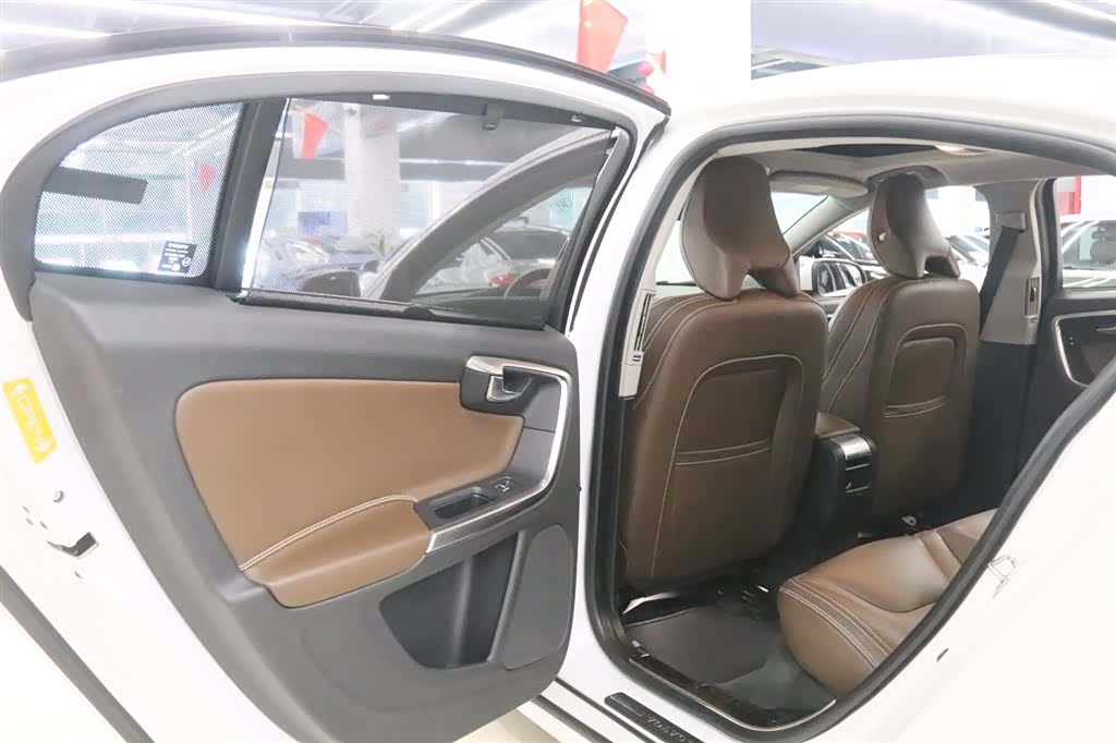 Volvo S60, 2018 13